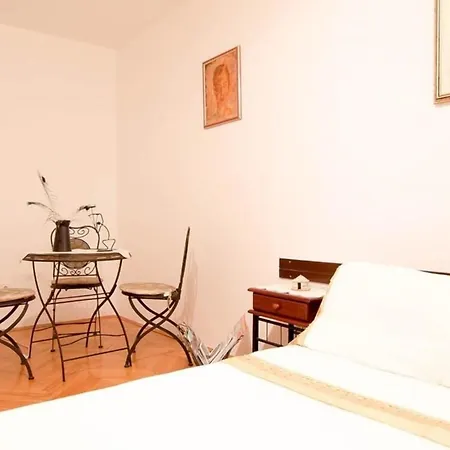 Apartment Fuer 5 Personen Ca 55 Qm In Banjole, Istrien Istrische Riviera *